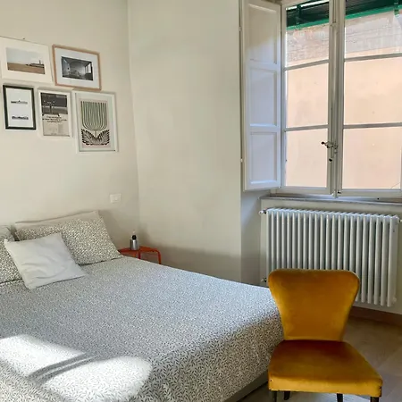 Homestay Stanza Con Bagno Privato A Lucca